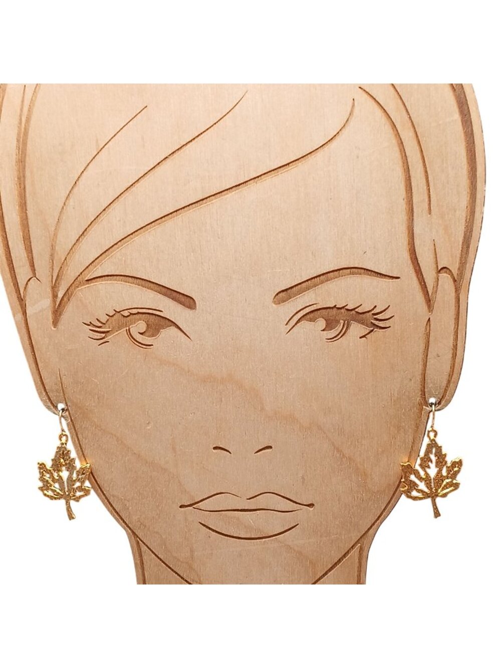 Vintage Maple Leaf Gold-Tone Dangle Earrings - Lightweight & Elegant Jewelry